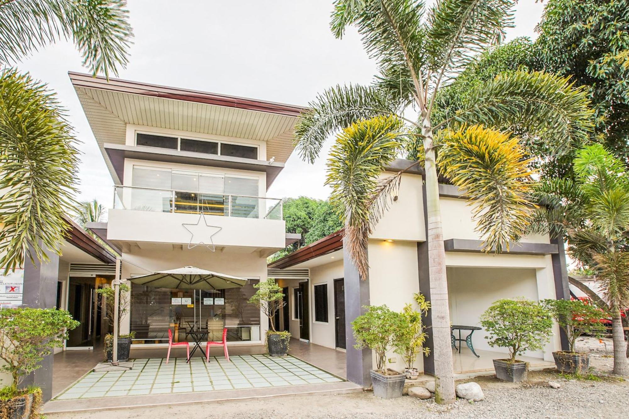Oyo 489 Casa Mia Hotel Suites General Santos City Екстер'єр фото
